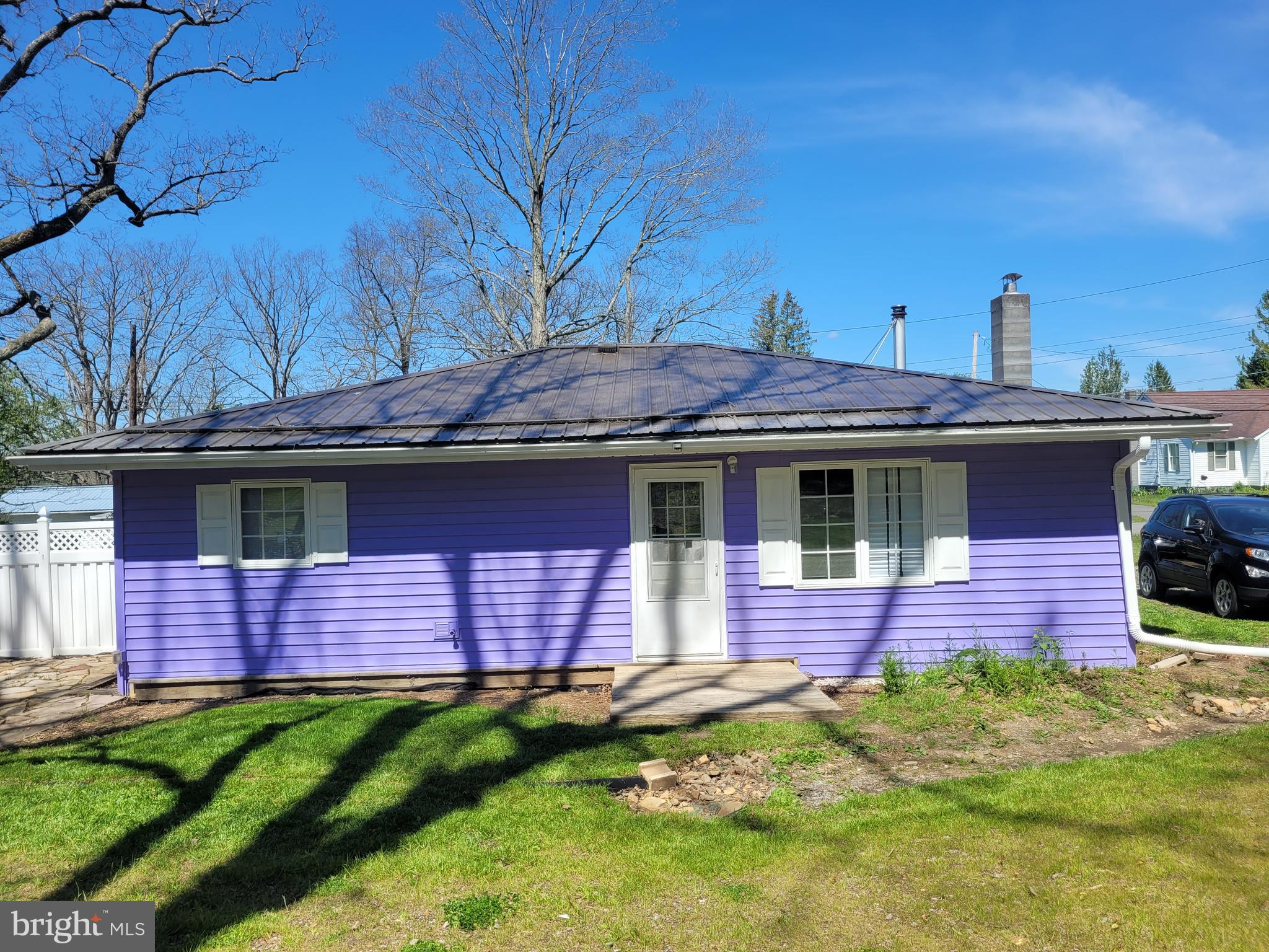 LOCH LYNN HEIGHTS - Residential