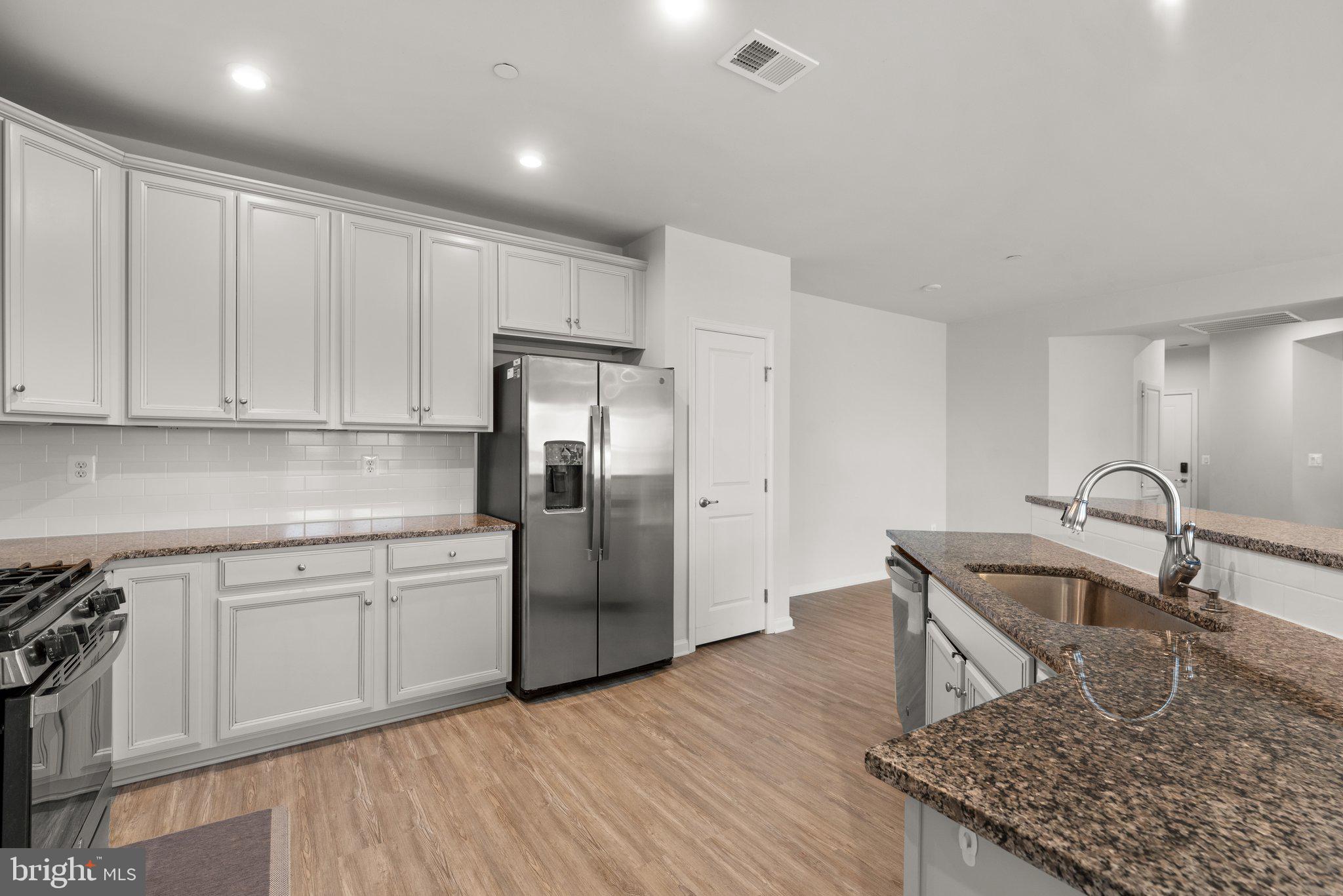 ELLICOTTS RETREAT - Residential