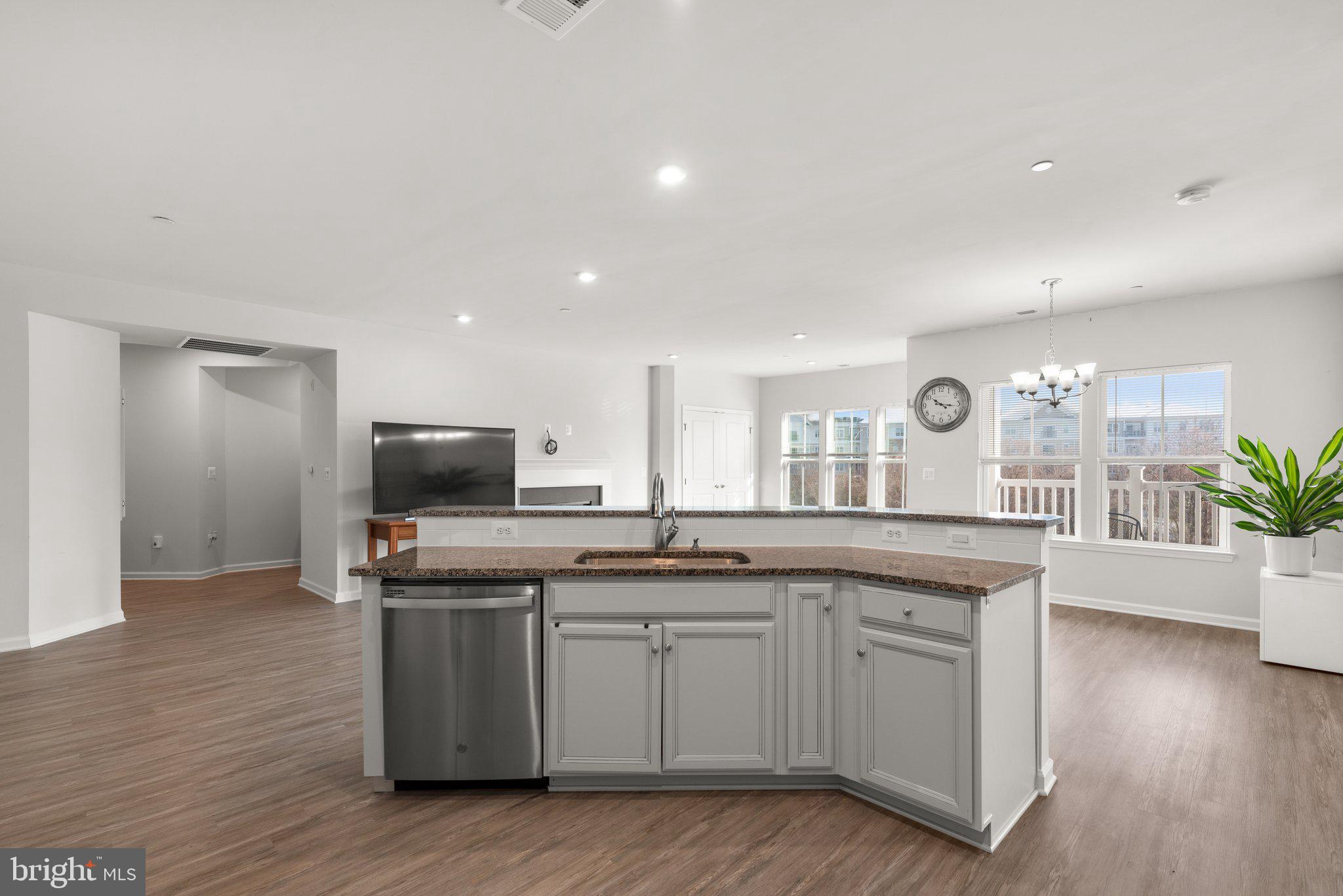 ELLICOTTS RETREAT - Residential