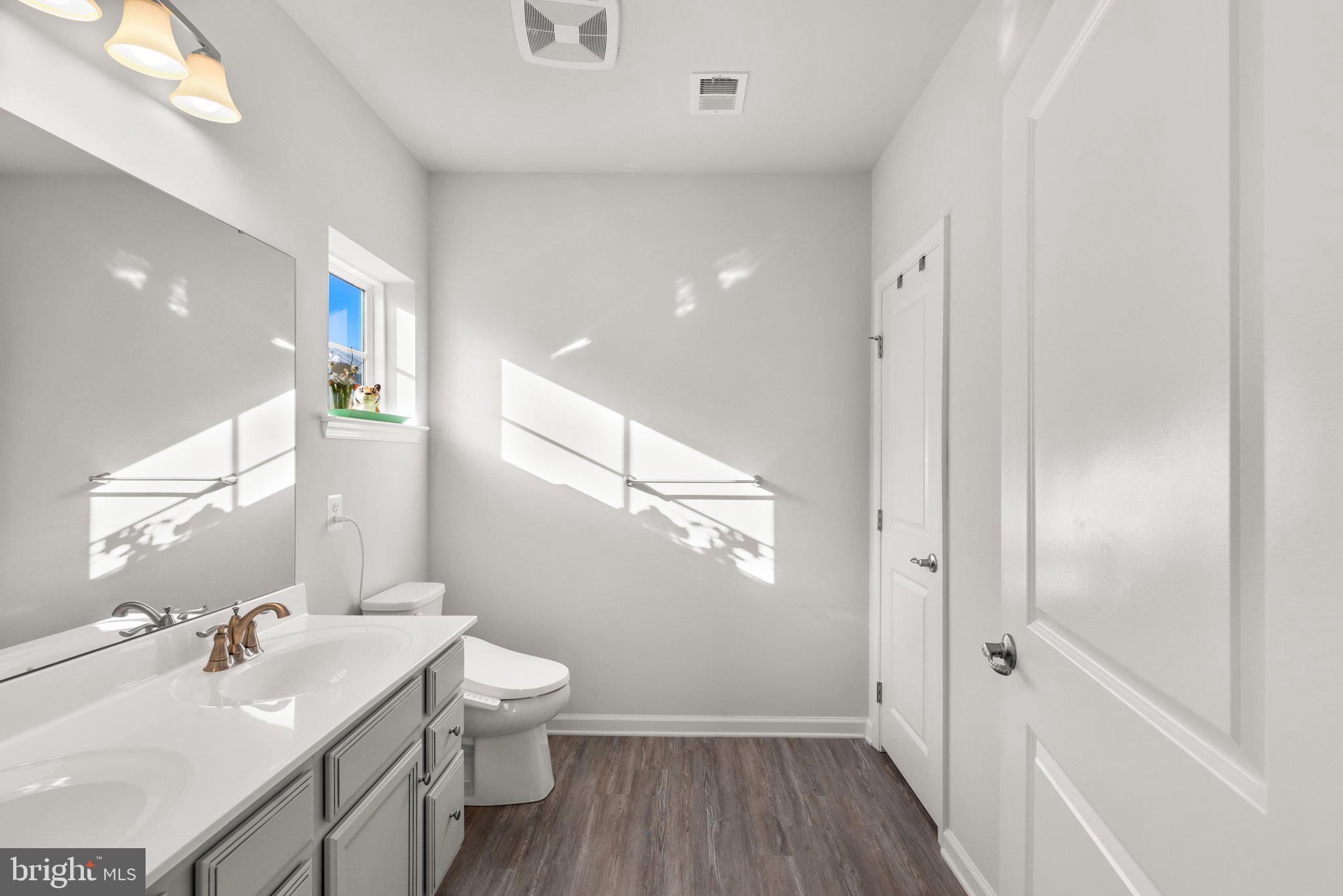 ELLICOTTS RETREAT - Residential