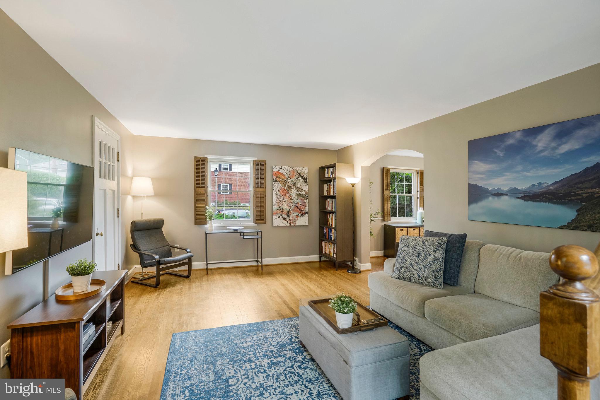 ARLINGTON FOREST - Residential