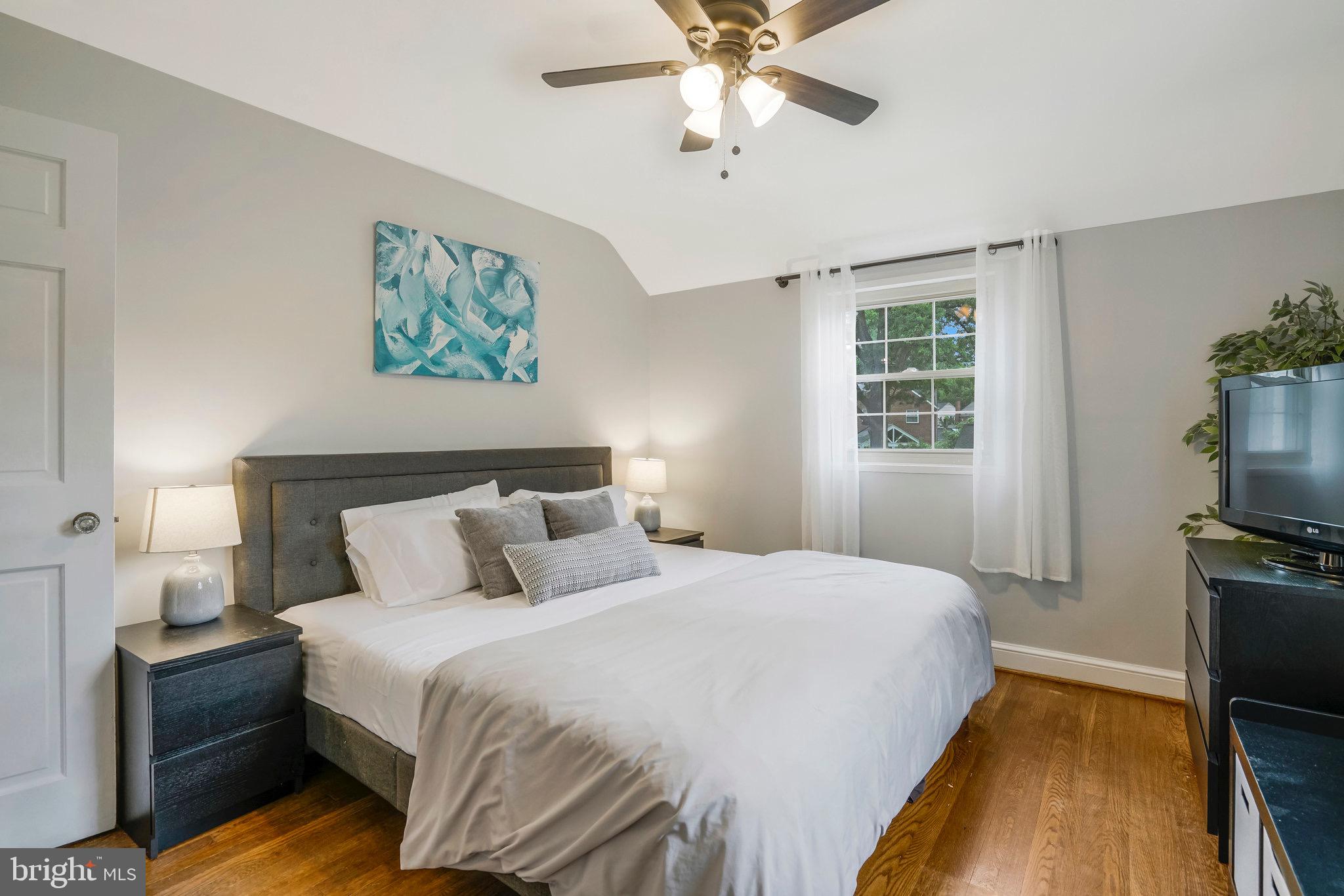 ARLINGTON FOREST - Residential