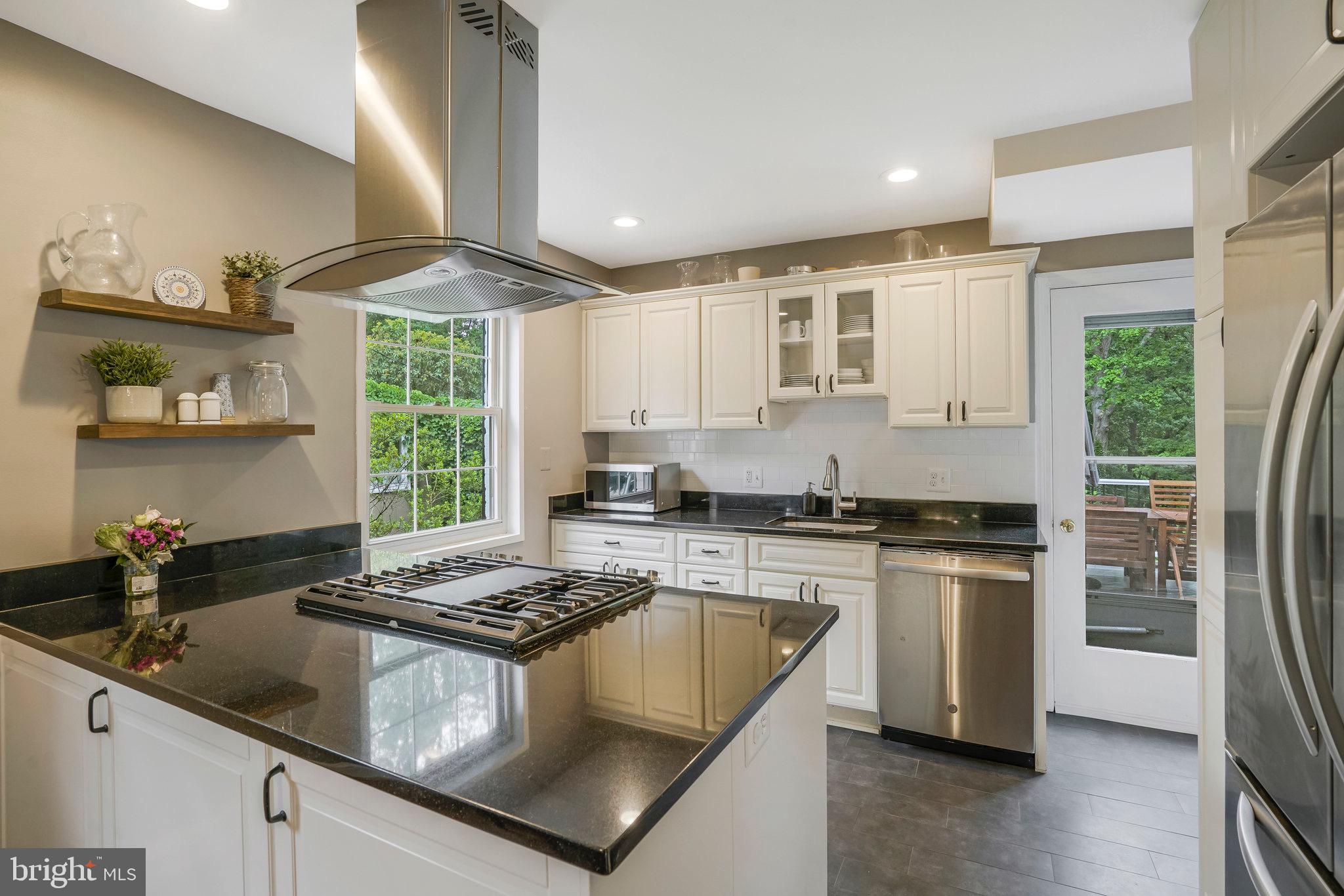 ARLINGTON FOREST - Residential