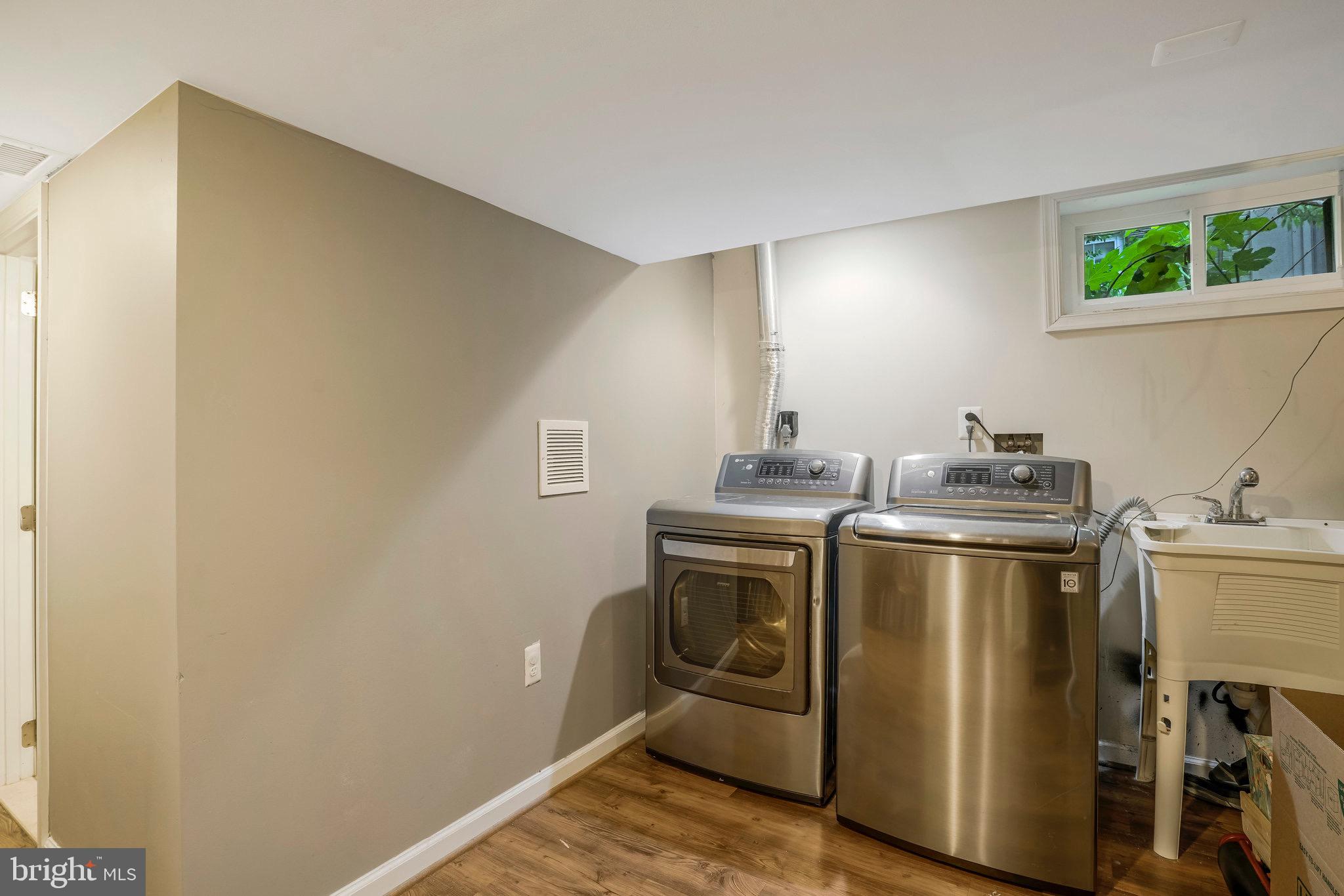 ARLINGTON FOREST - Residential