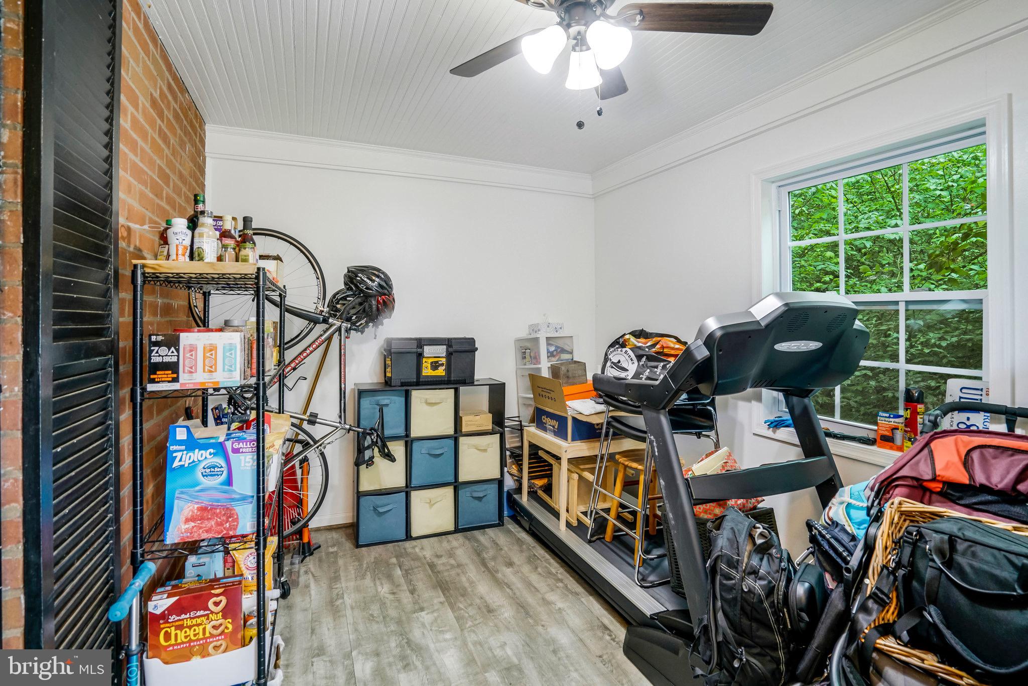 ARLINGTON FOREST - Residential