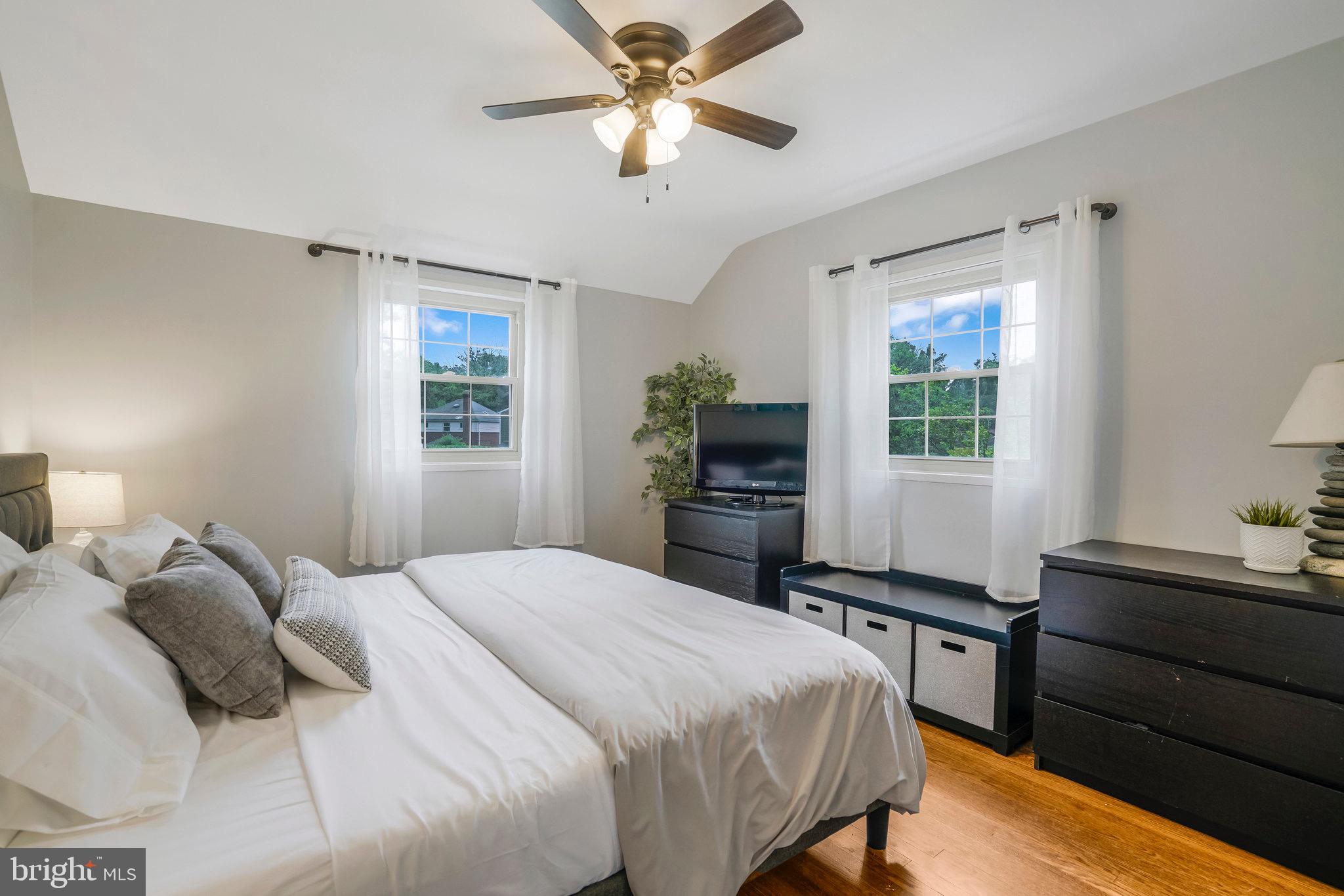 ARLINGTON FOREST - Residential