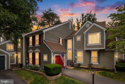 Photo of 11757 Arbor Glen Way, RESTON, VA 20194 (MLS # VAFX2336790)