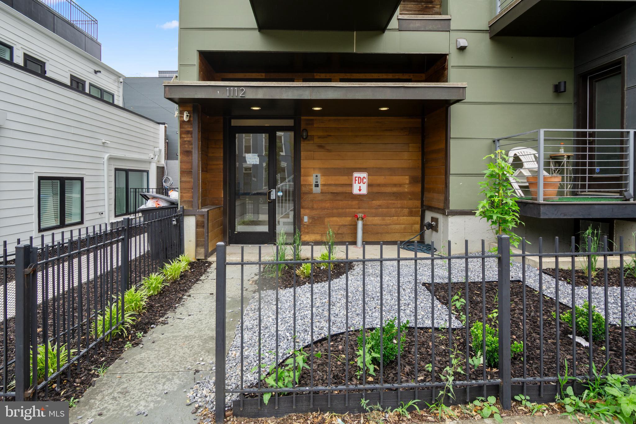 1112 MONTELLO AVENUE NE 201