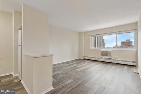 Condo For Sale - 2101 Chestnut Street #1610<br/> PHILADELPHIA, PA 19103