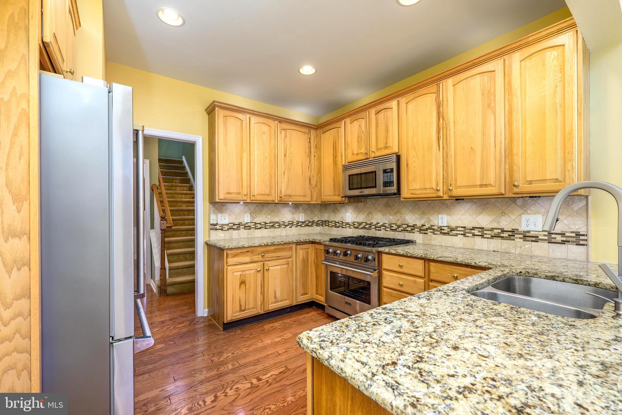 CRANBERRY LAKES - Residential