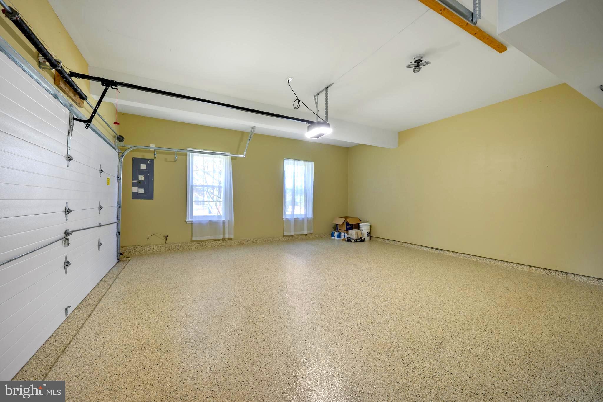 CRANBERRY LAKES - Residential