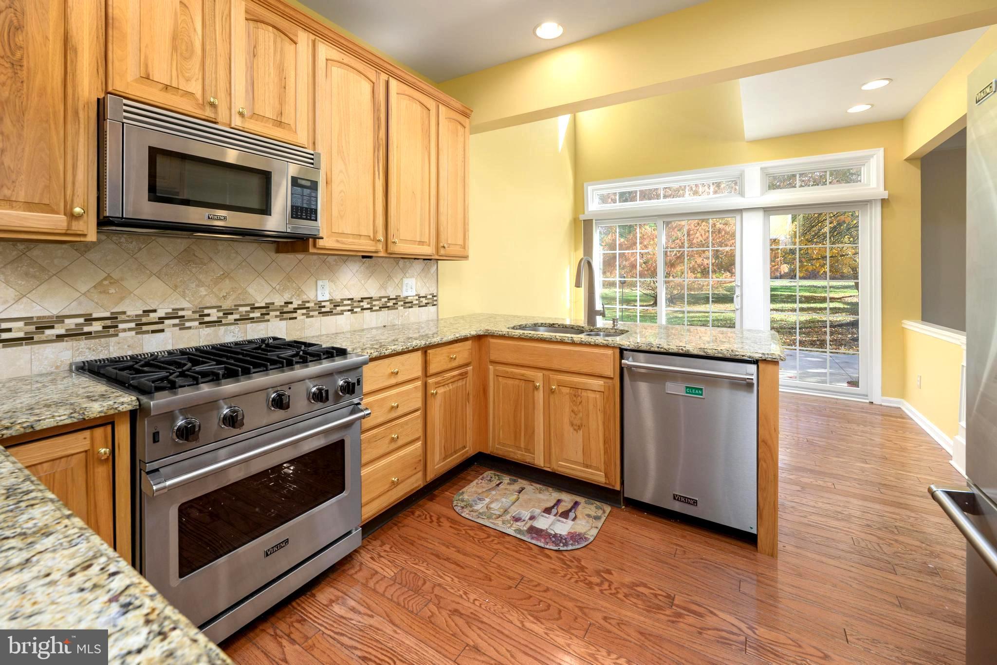 CRANBERRY LAKES - Residential