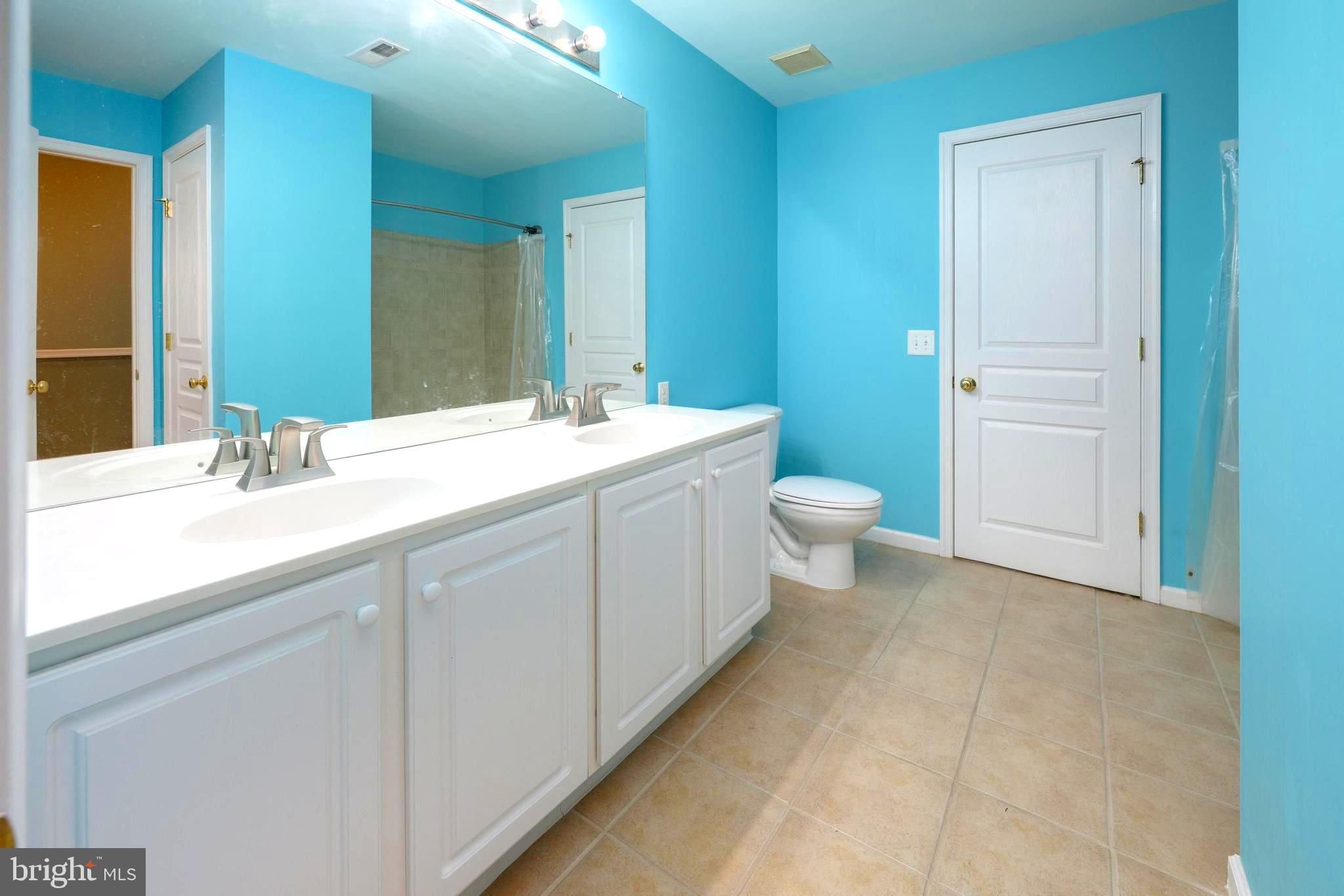 CRANBERRY LAKES - Residential