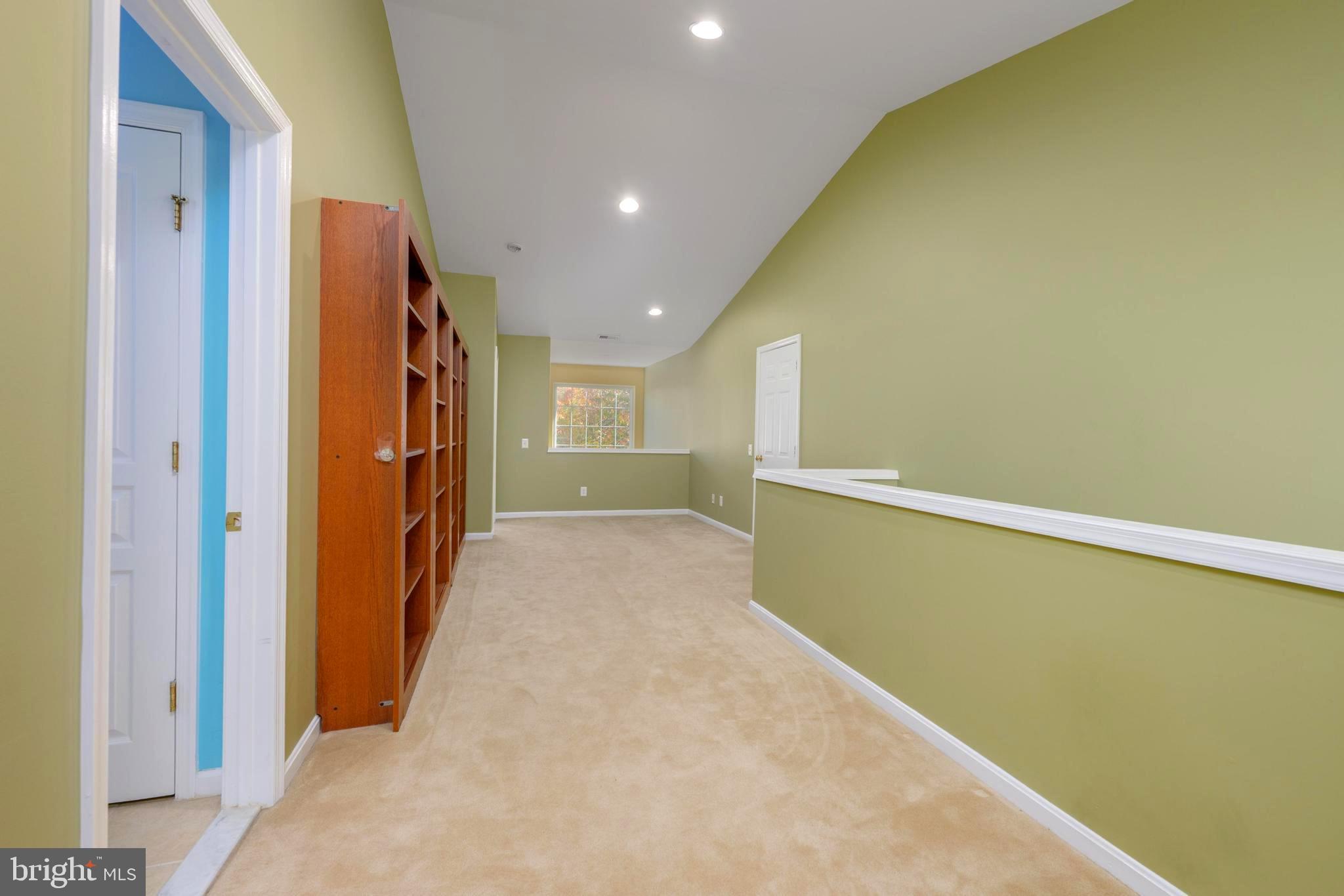 CRANBERRY LAKES - Residential