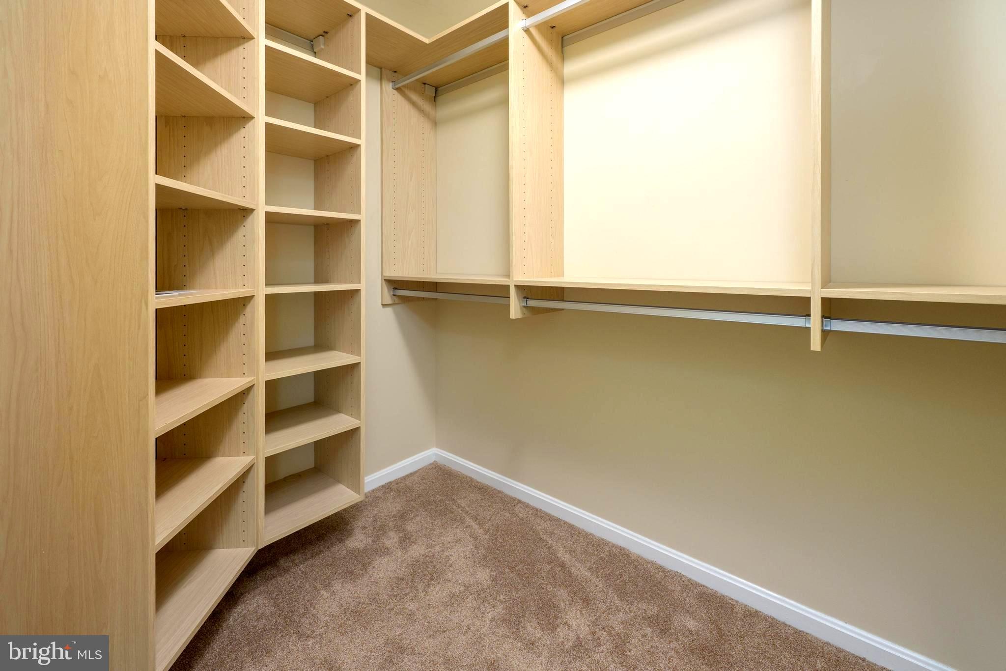 CRANBERRY LAKES - Residential