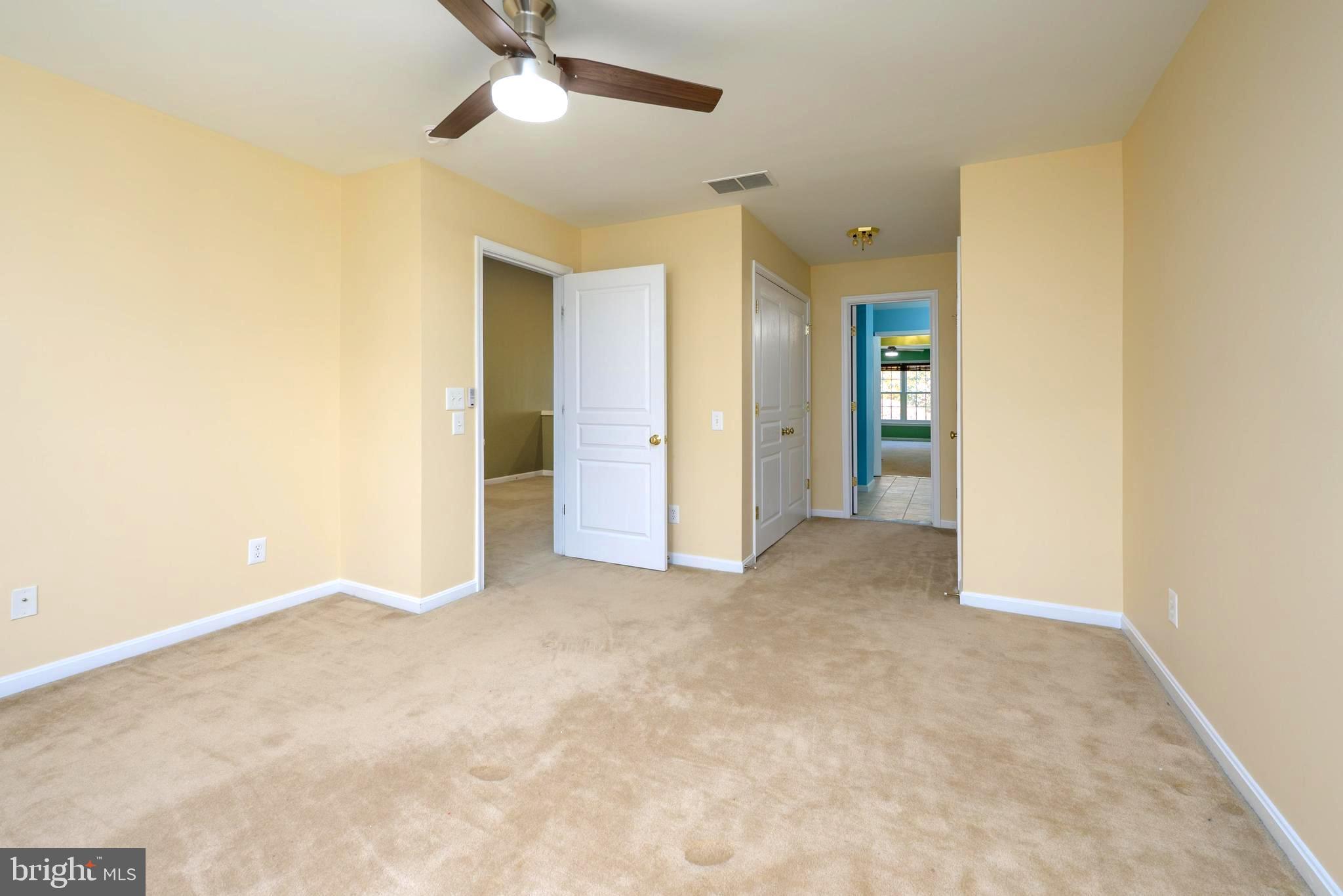 CRANBERRY LAKES - Residential