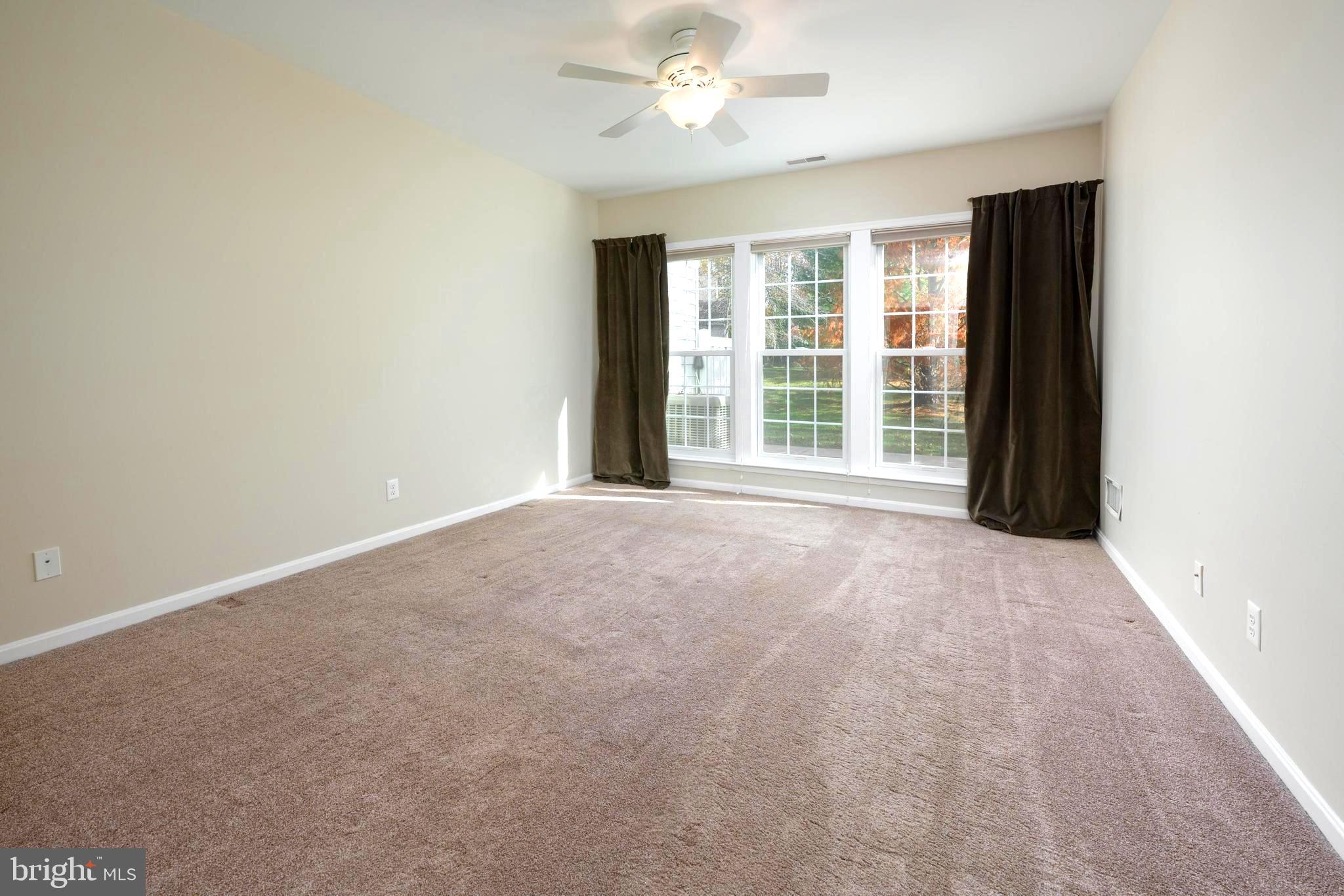 CRANBERRY LAKES - Residential