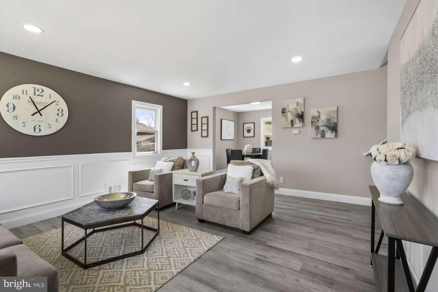 894 WOODLANE ROAD
