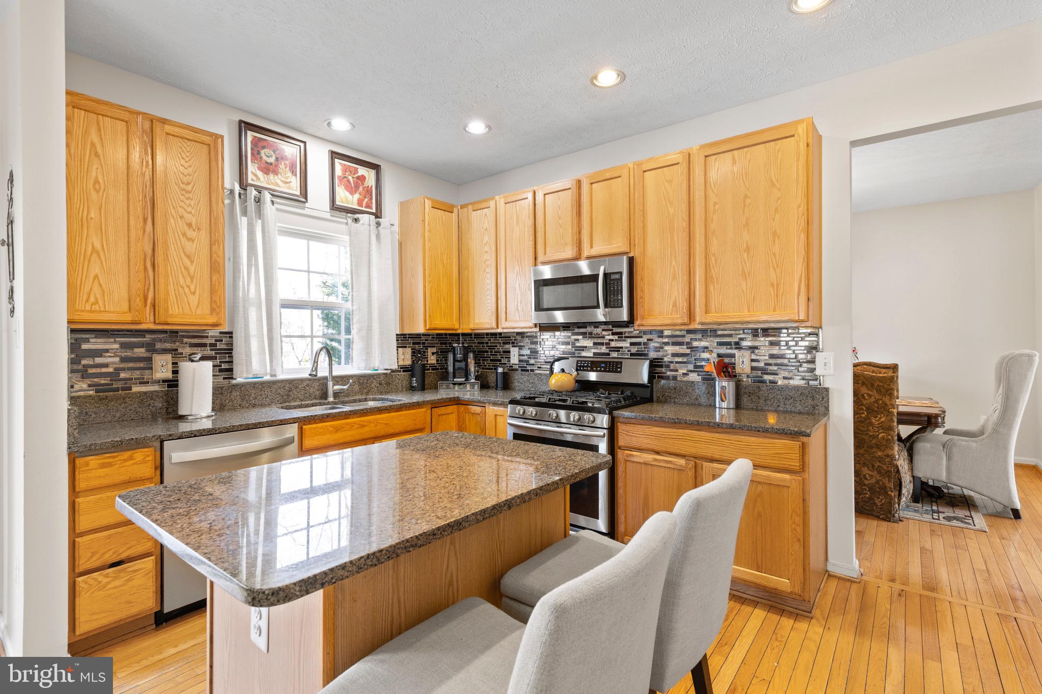 FOREST OAKS - Residential