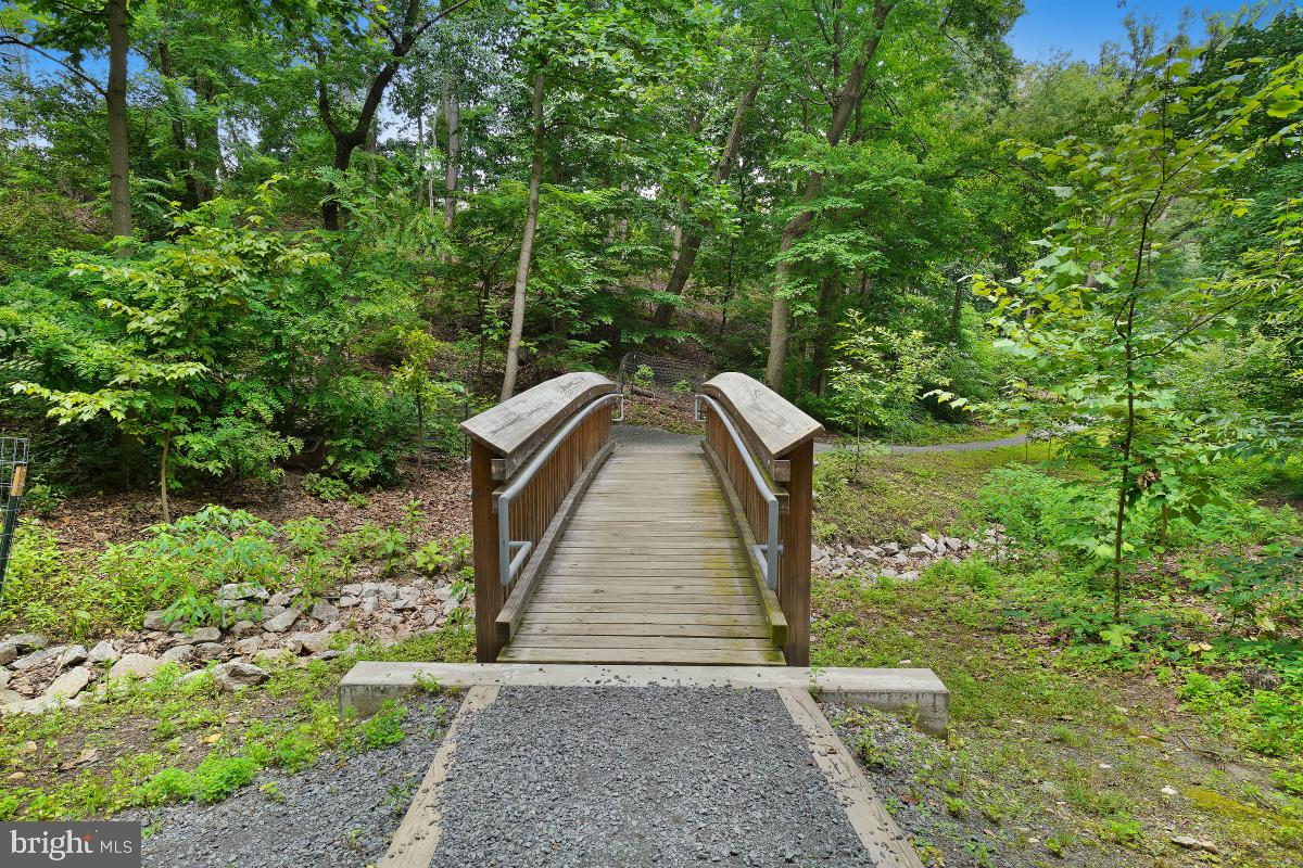 MONTEBELLO - Residential Lease