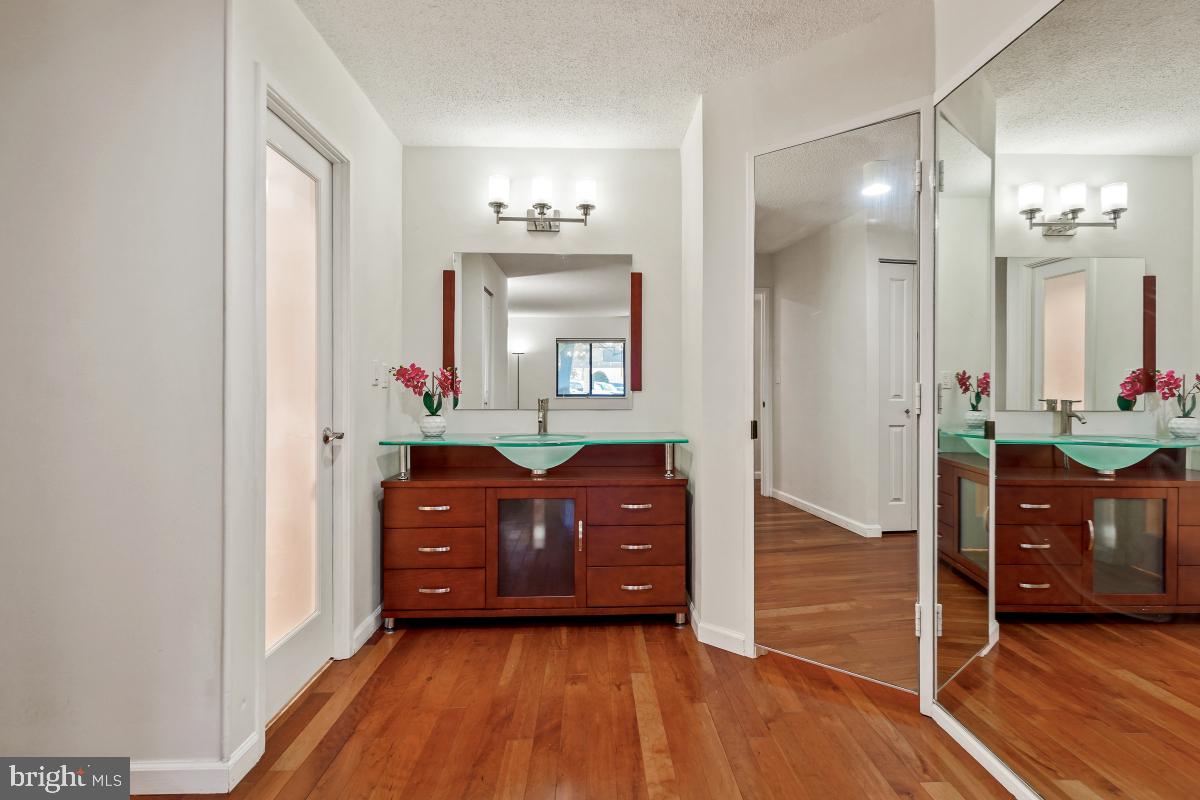 MONTEBELLO - Residential Lease