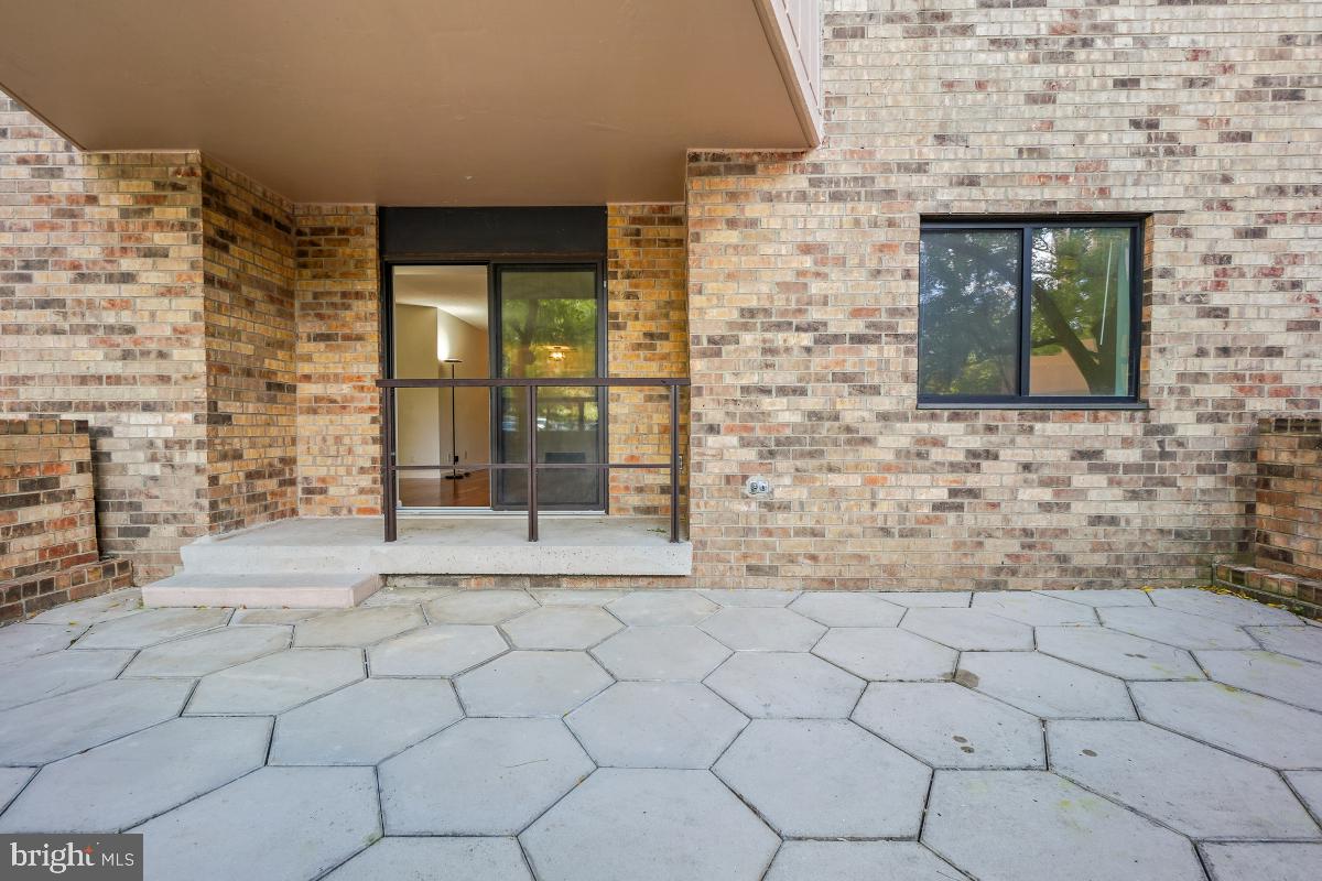 MONTEBELLO - Residential Lease