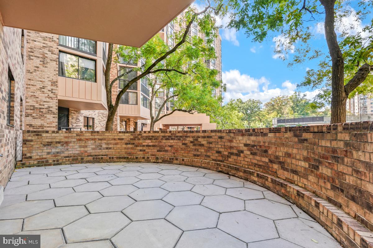 MONTEBELLO - Residential Lease