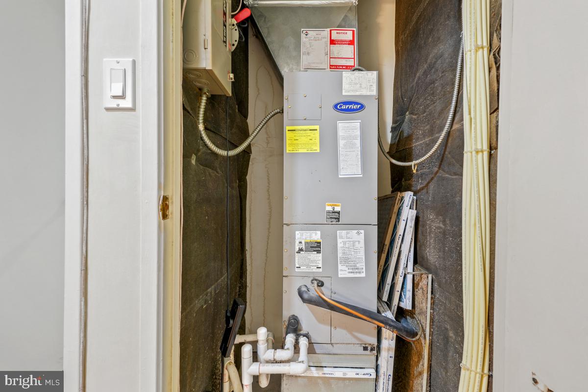 MONTEBELLO - Residential Lease