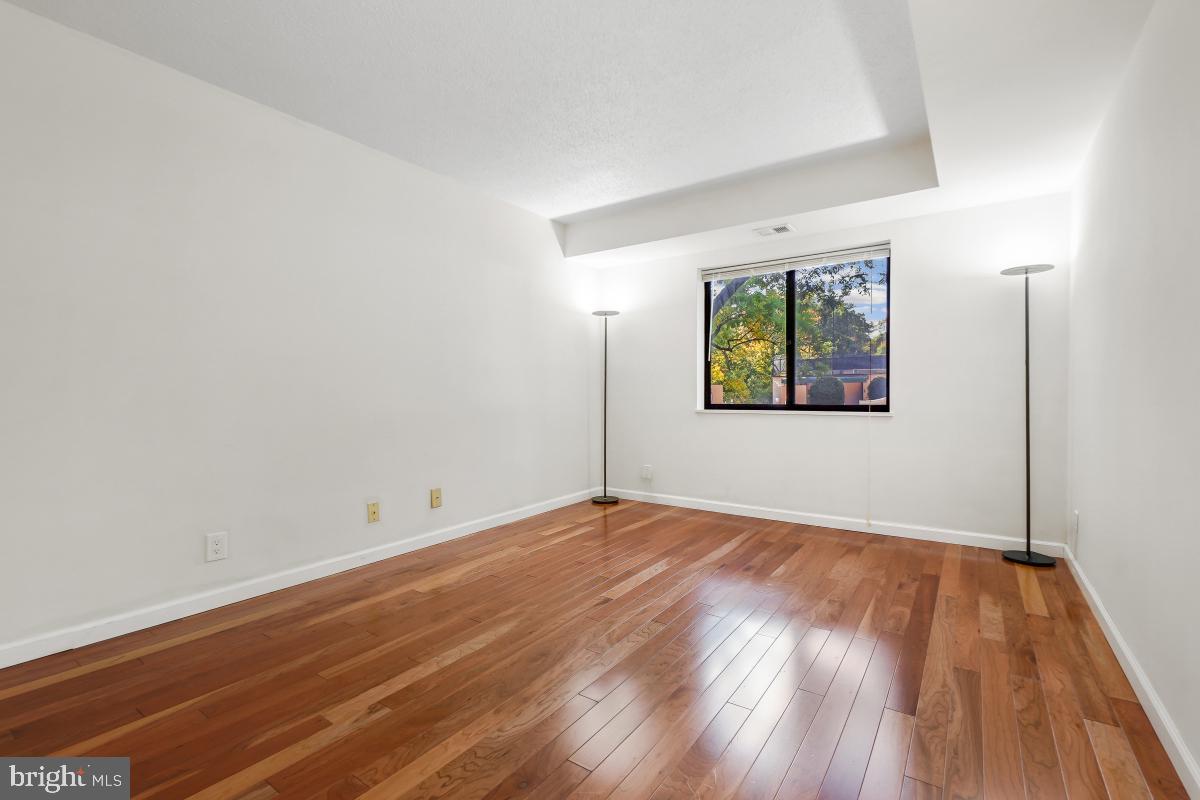 MONTEBELLO - Residential Lease