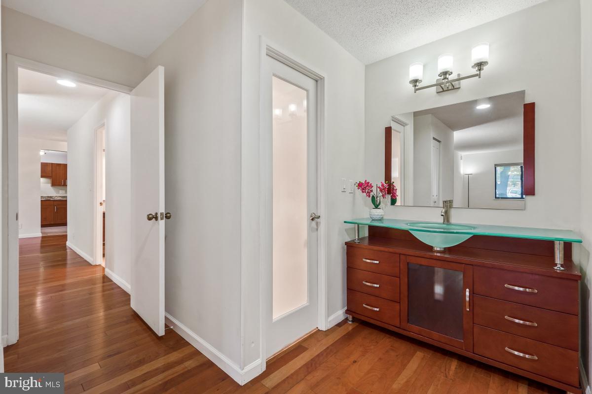 MONTEBELLO - Residential Lease