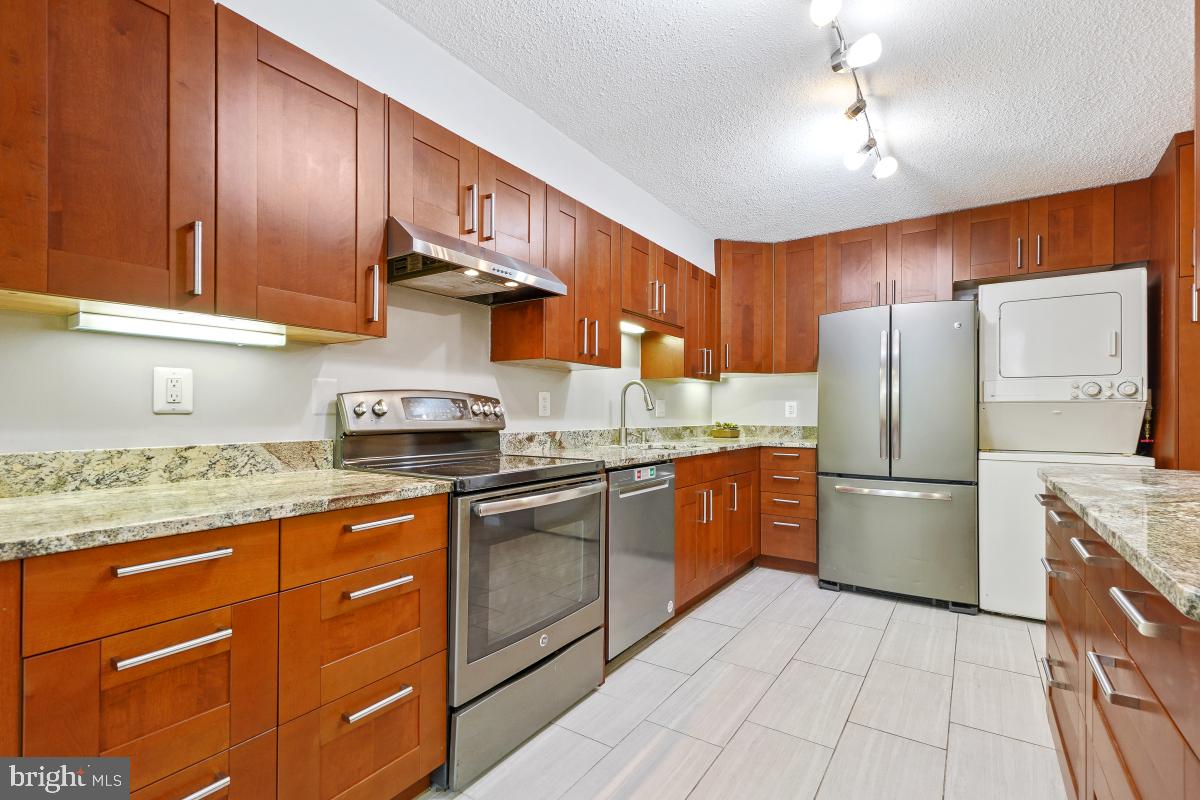 MONTEBELLO - Residential Lease