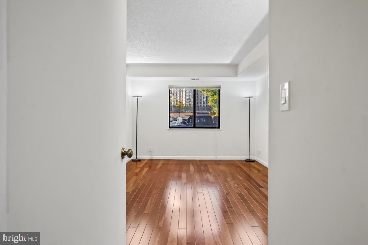 MONTEBELLO - Residential Lease