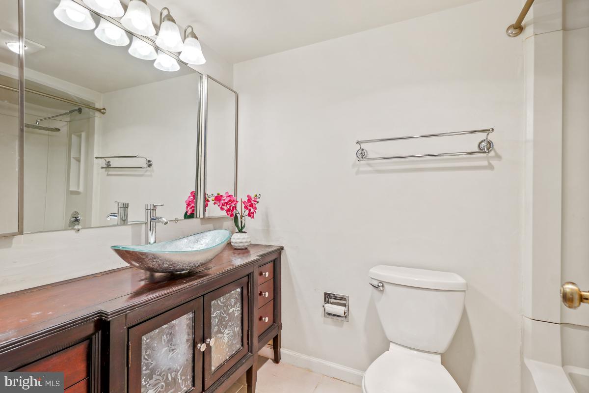 MONTEBELLO - Residential Lease