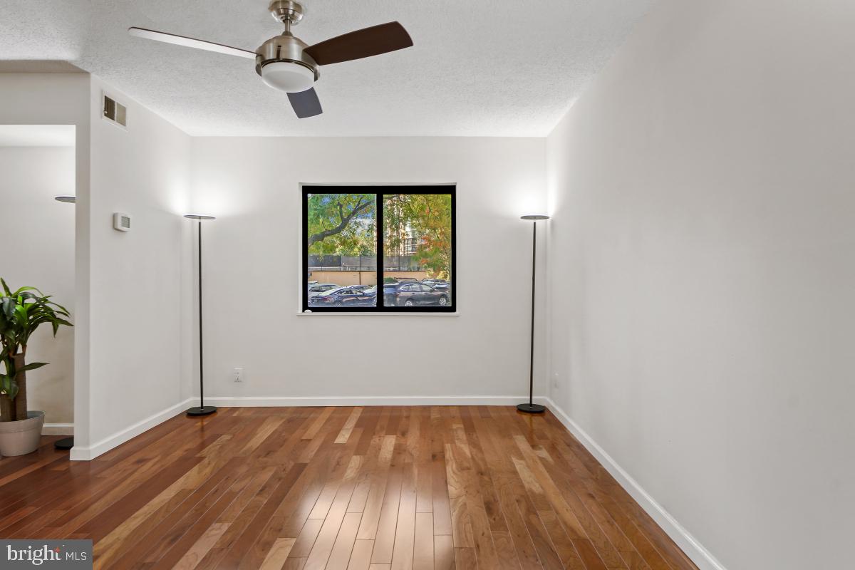 MONTEBELLO - Residential Lease