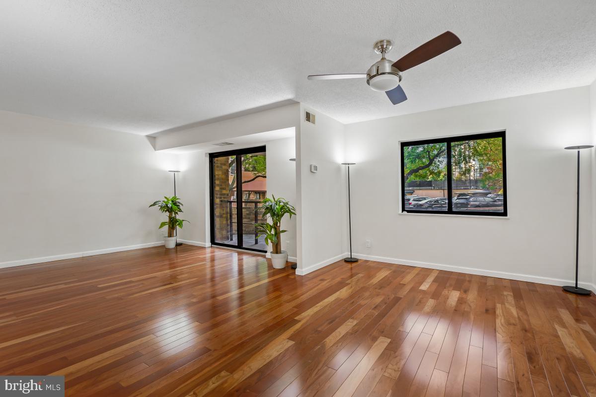 MONTEBELLO - Residential Lease