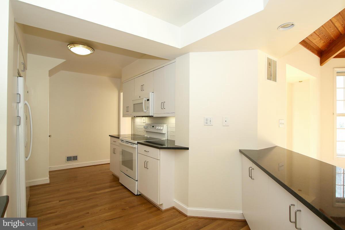 HUNTINGTON TERRACE - Residential