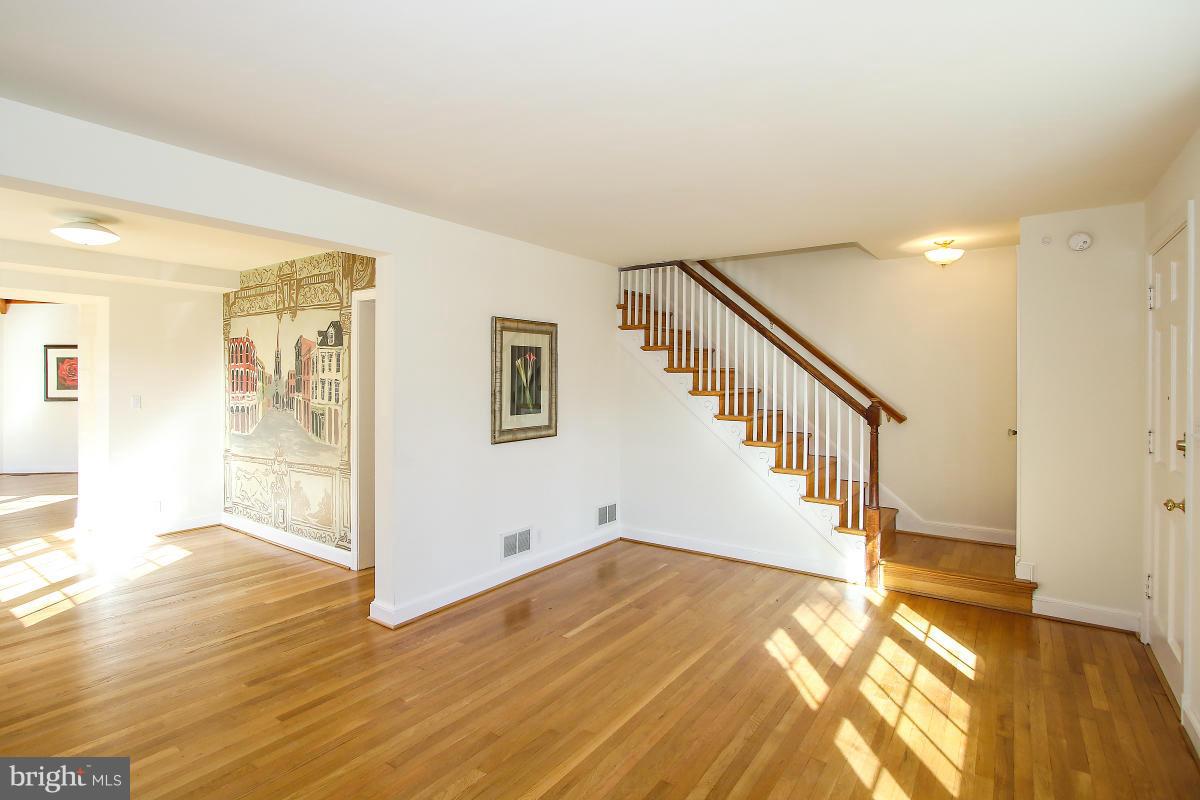 HUNTINGTON TERRACE - Residential