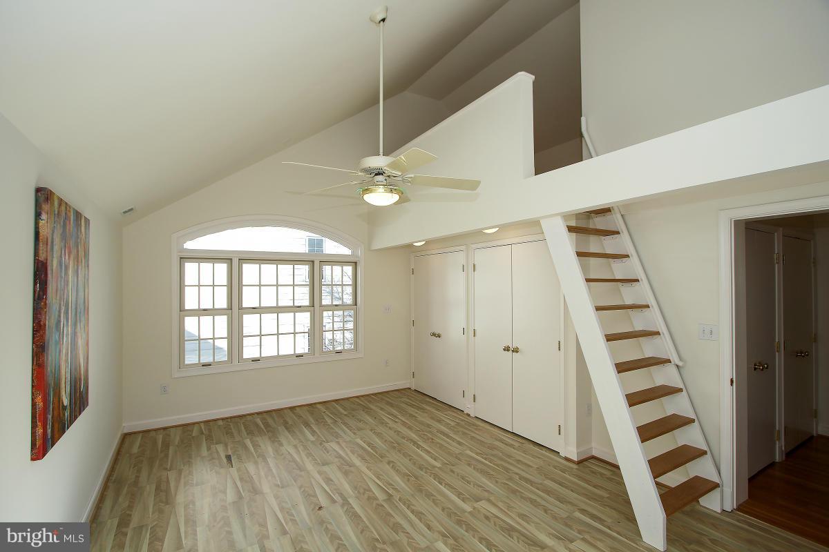 HUNTINGTON TERRACE - Residential