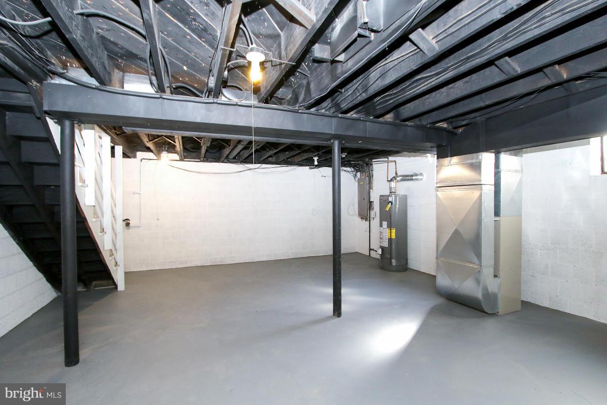 HUNTINGTON TERRACE - Residential