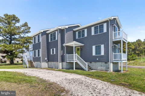 Homes For Sale - 5061 Bay Colony Lane<br/> Accomack County, CHINCOTEAGUE ISLAND, VA 23336