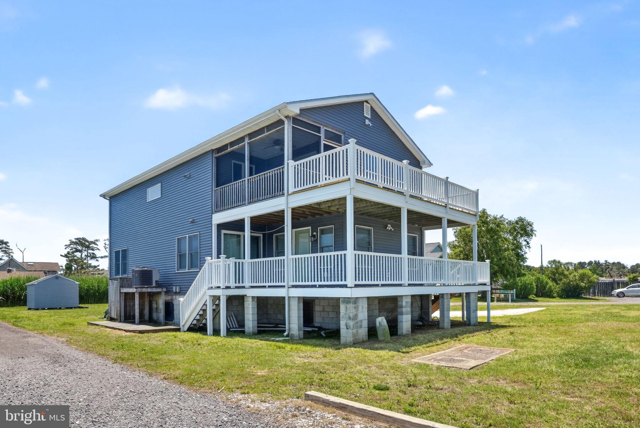 5061 BAY COLONY LANE