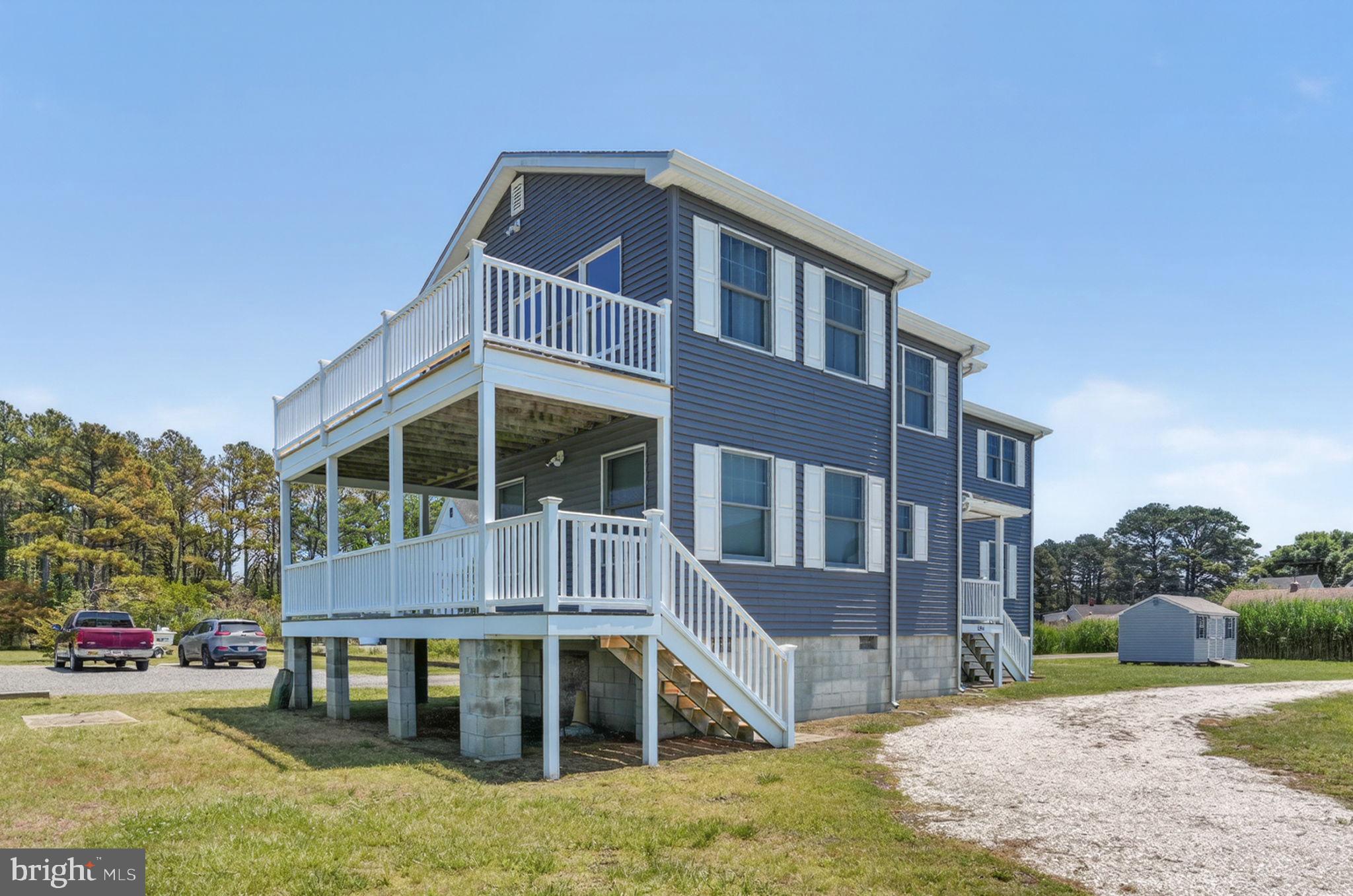 5061 BAY COLONY LANE