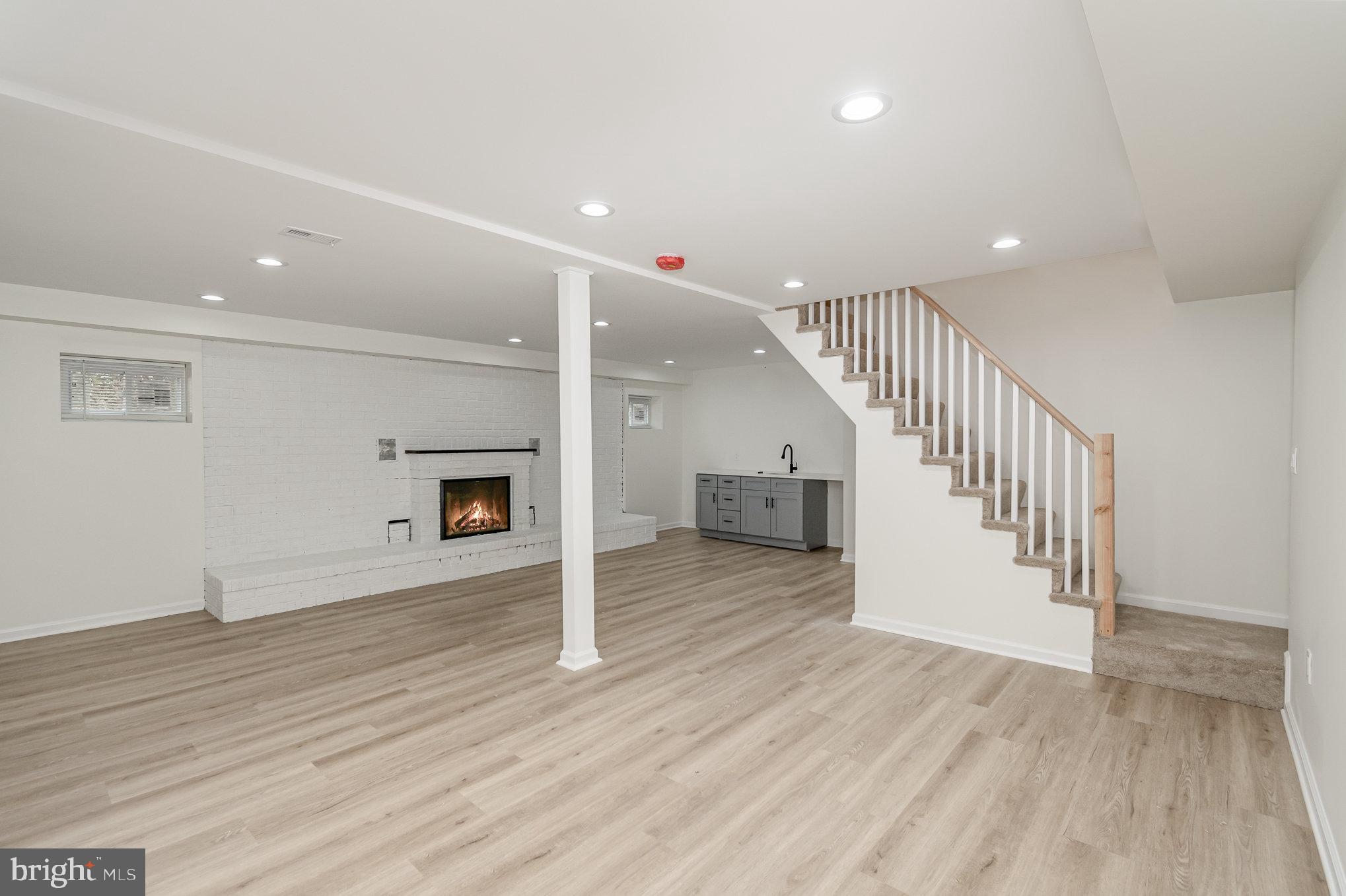 ROSEDALE TERRACE - Residential