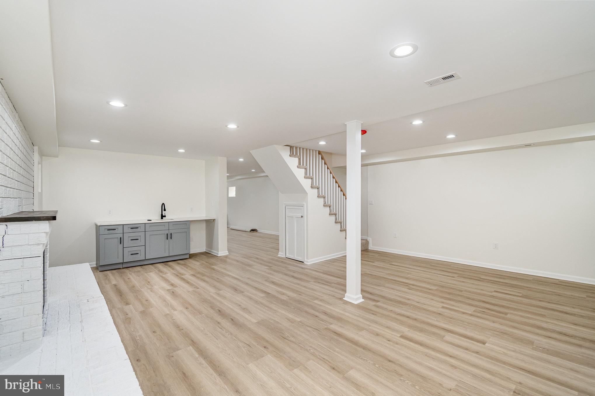 ROSEDALE TERRACE - Residential