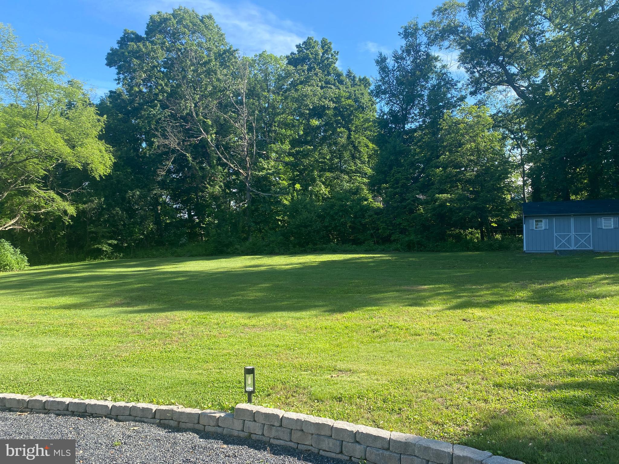 SUNNYSIDE ACRES - Residential
