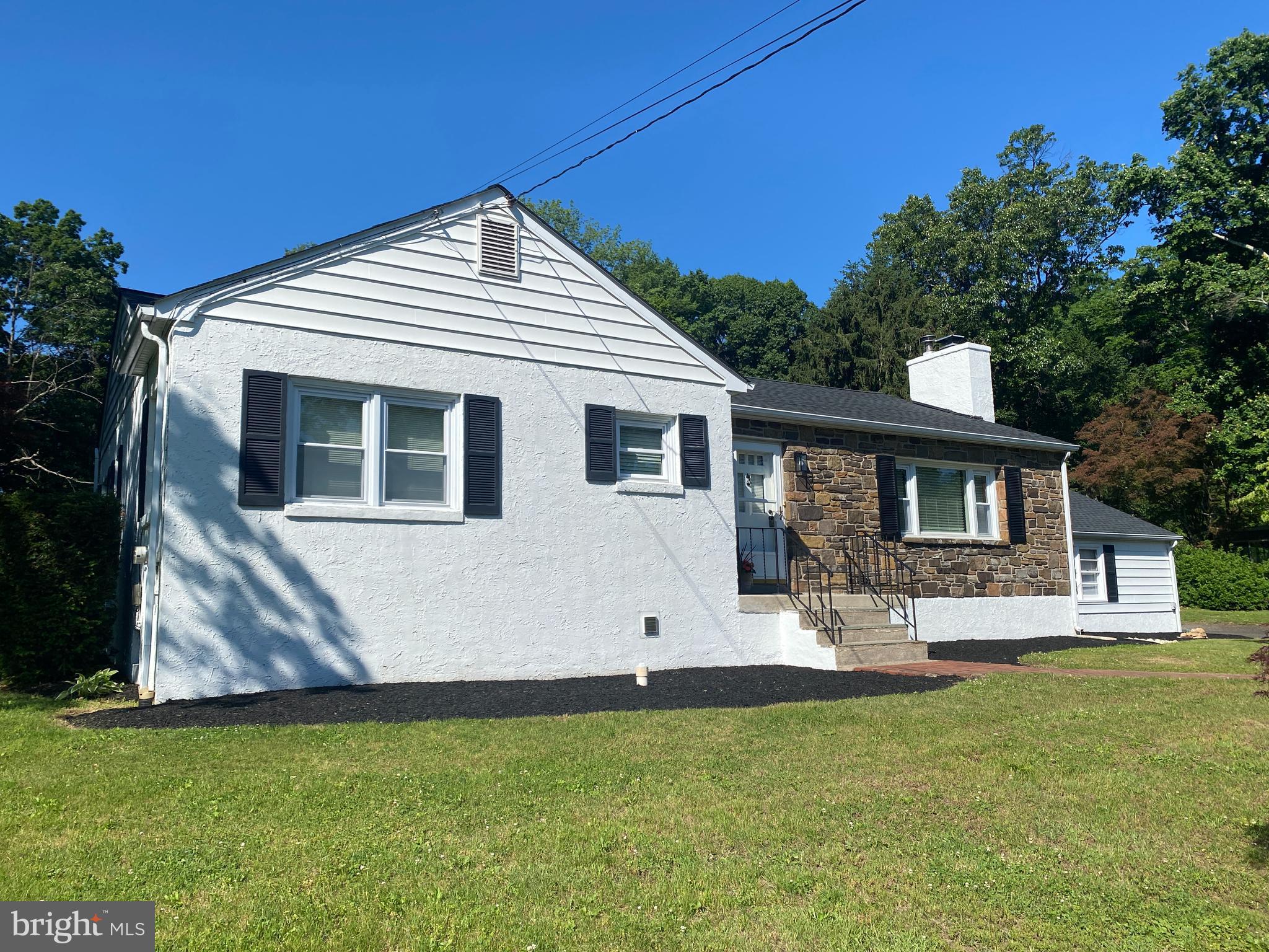 SUNNYSIDE ACRES - Residential