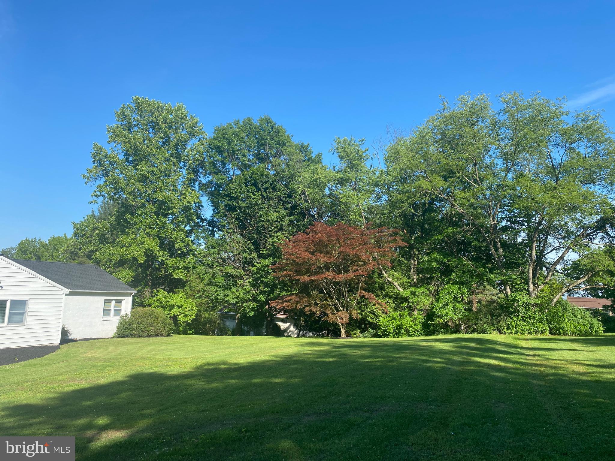 SUNNYSIDE ACRES - Residential