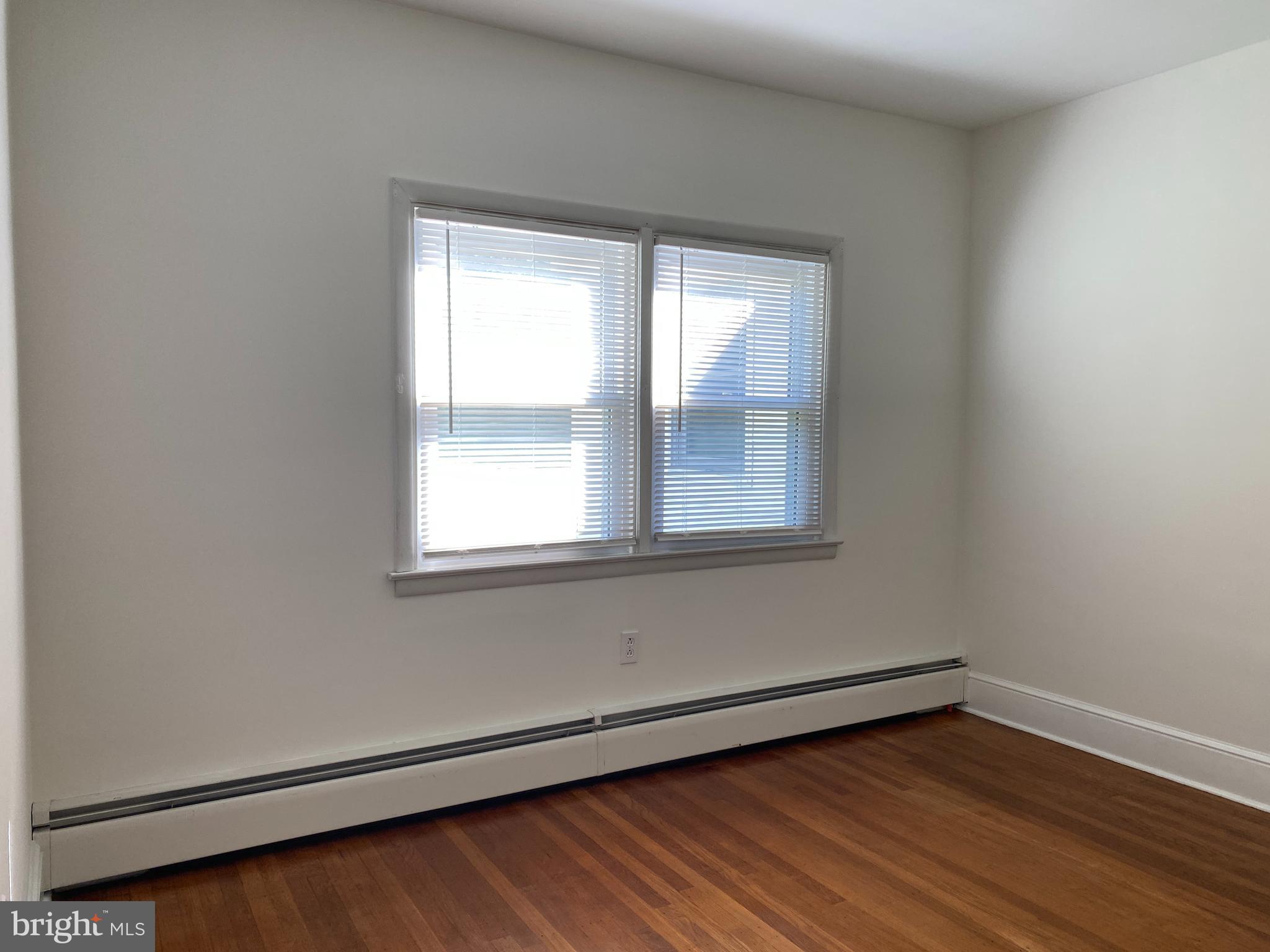 SUNNYSIDE ACRES - Residential