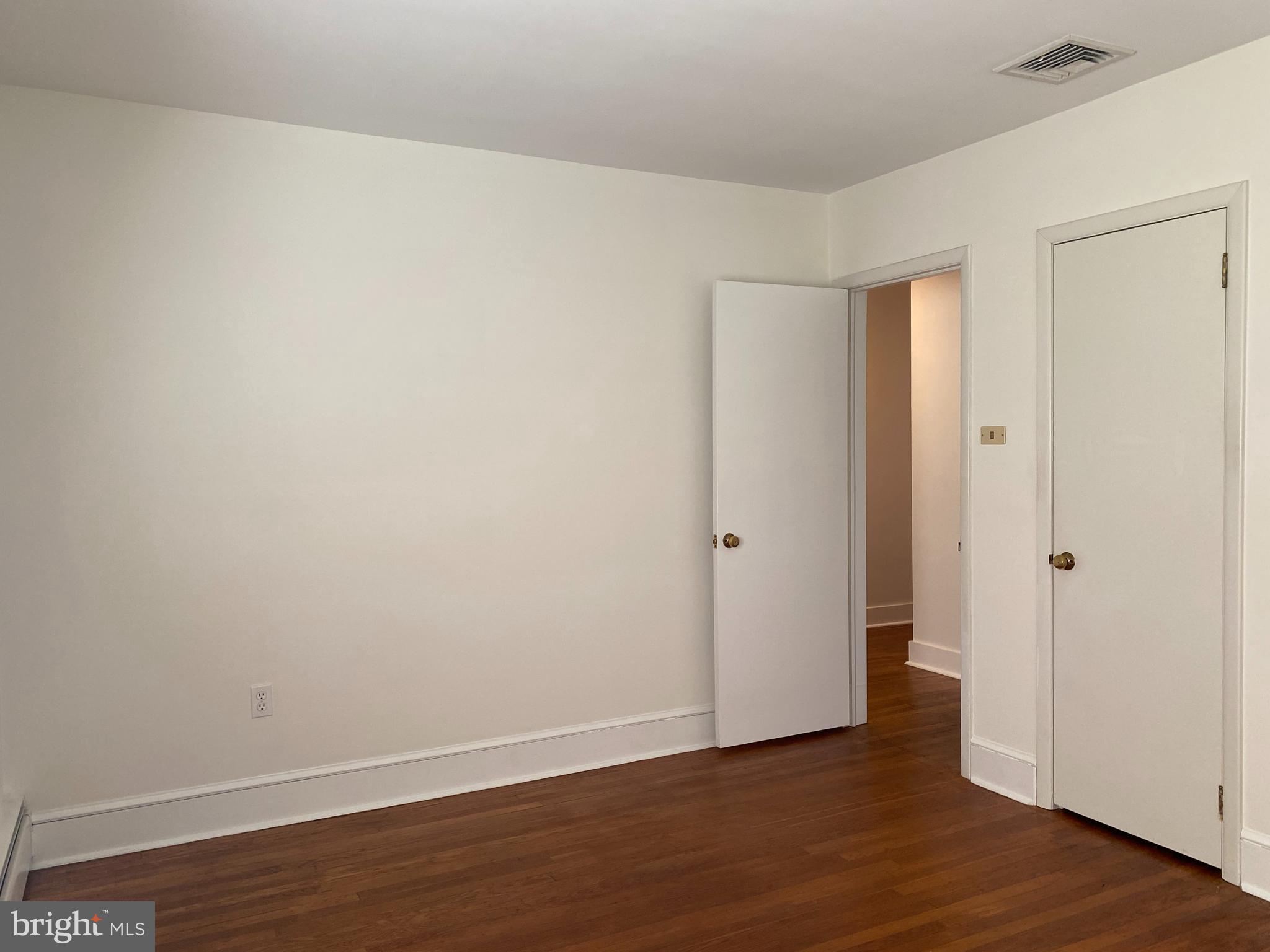 SUNNYSIDE ACRES - Residential