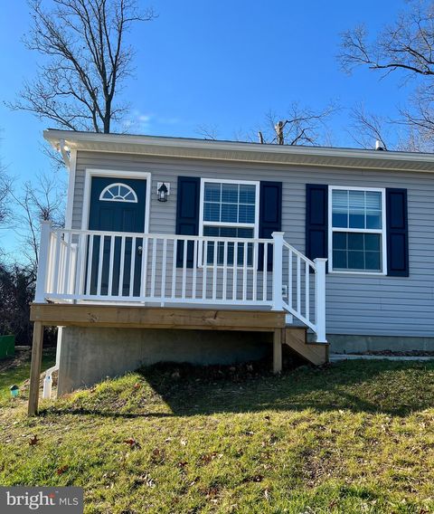 10 W WOODLAND VISTA DRIVE PINE GROVE PA 17963